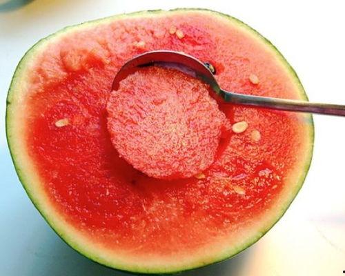 没有铁勺怎么吃瓜,创意瓜食新体验