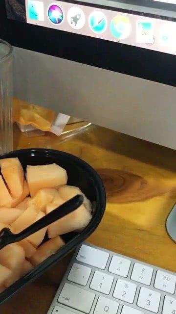 公司摸吃瓜,摸吃瓜事件背后的真相揭秘